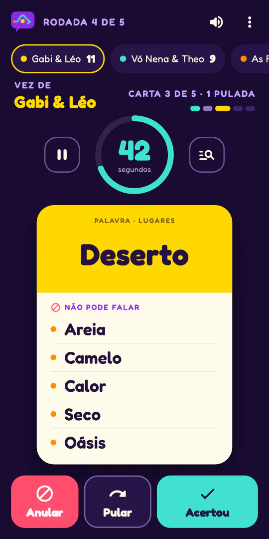Captura do Evasivas no celular: o minuto valendo, com a carta, o cronômetro e os botões Anular, Pular e Acertou